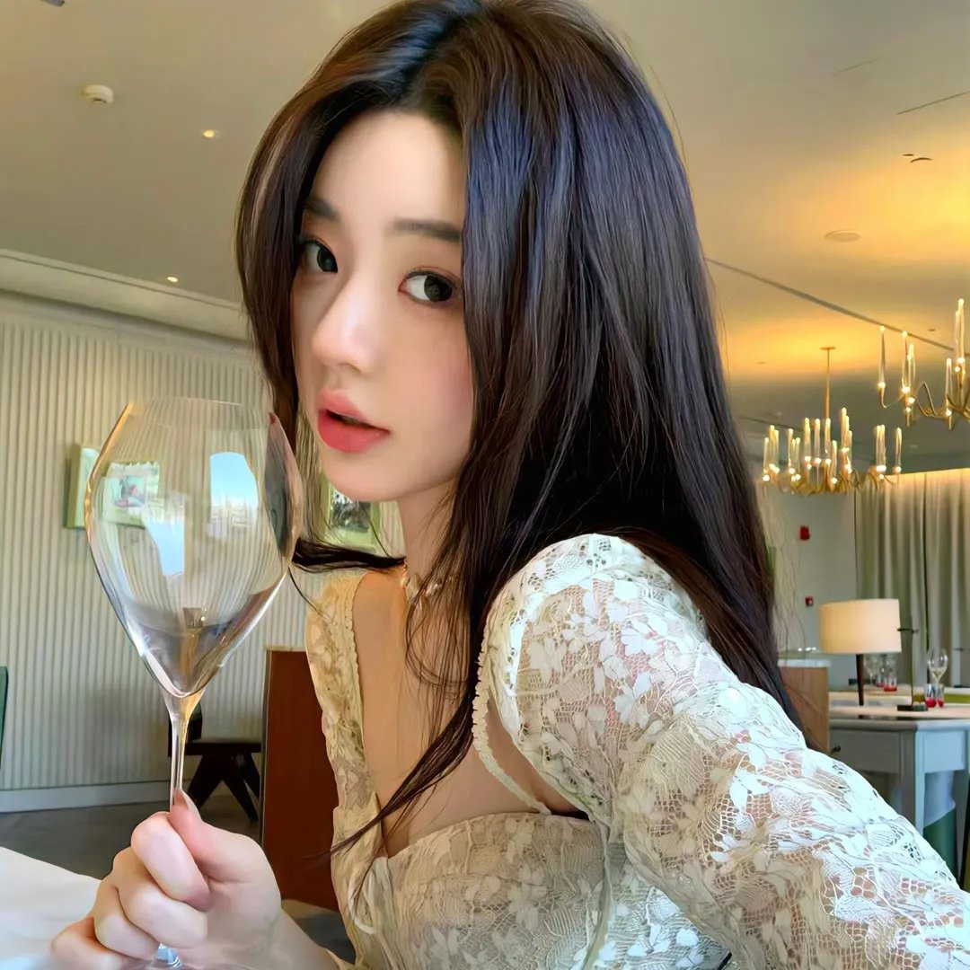 电线杆上的征婚广告，竟是美女上司