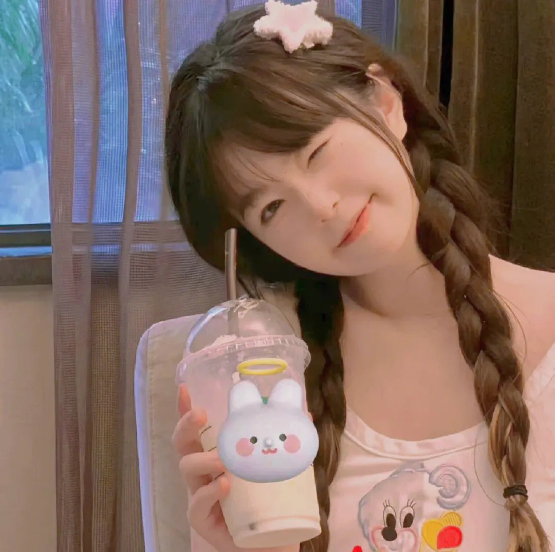 闪婚后蒋律师卑微求爱